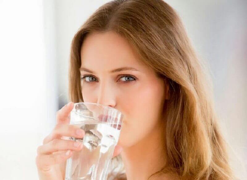 Nguyên nhân khiến da bị mất nước