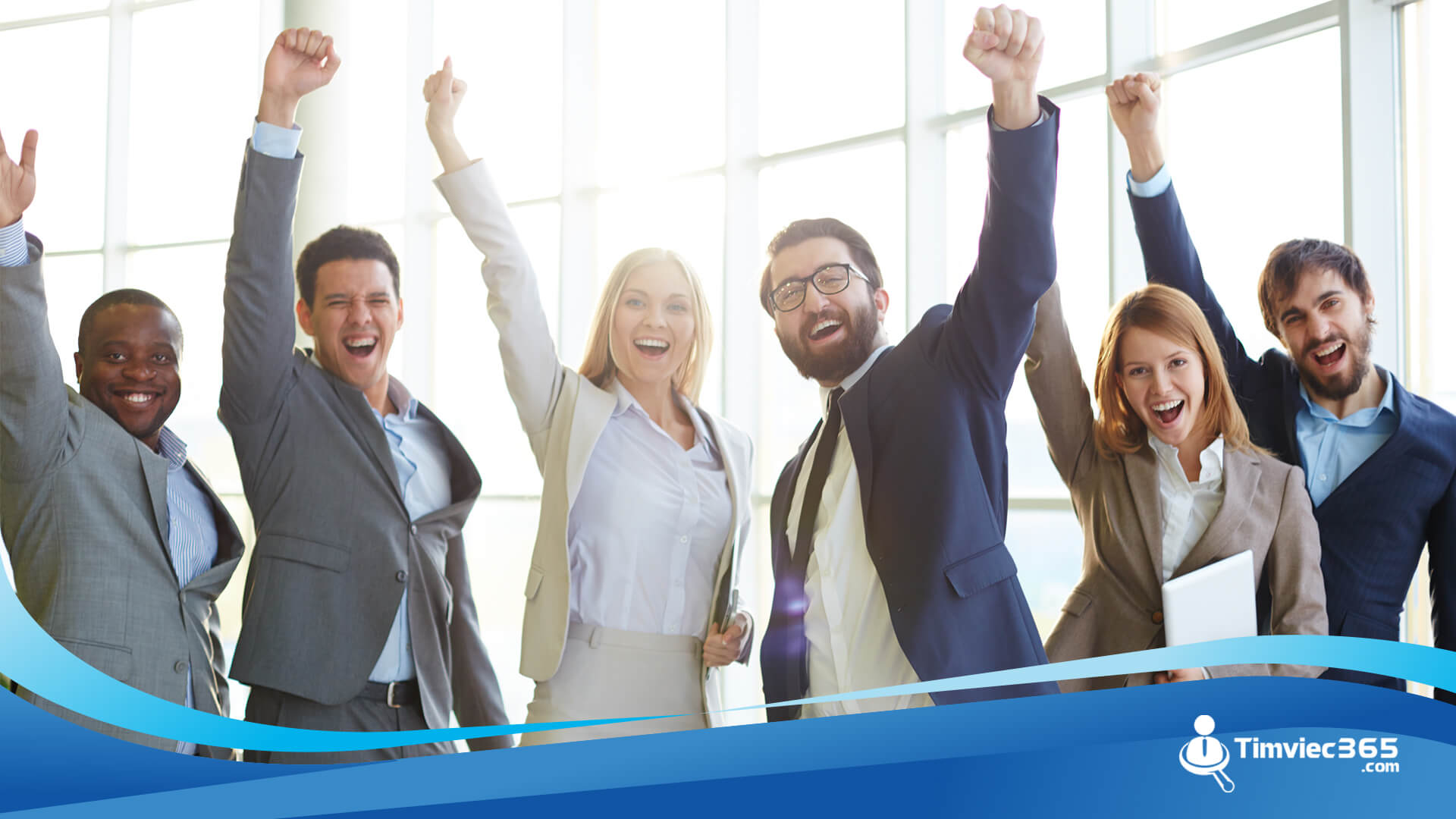 Sale Agent đốc thúc các khách hàng hoàn thiện hợp đồng