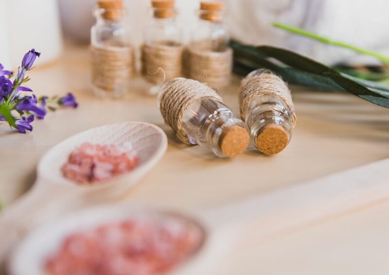 Những công dụng tuyệt vời của hoạt chất Niacinamide là gì?