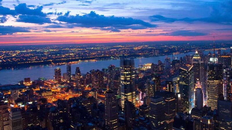 Bang New Jersey tiếp giáp với trung tâm tài chính New York