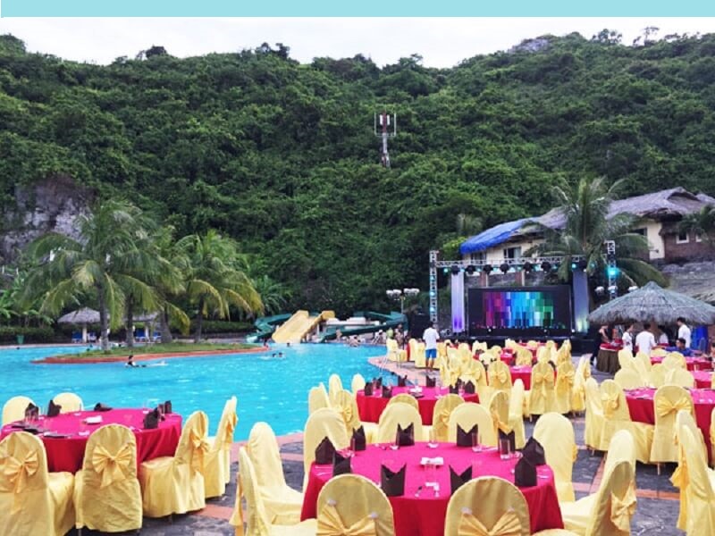 Tổ chức sự kiện phong cách Pool Party độc đáo