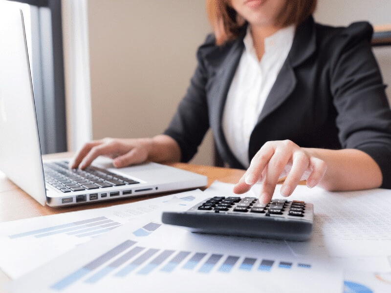 Bạn có thể cho biết về các bước nên ngân sách là như thế nào?