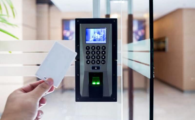 Các trường hợp cần reset máy chấm công