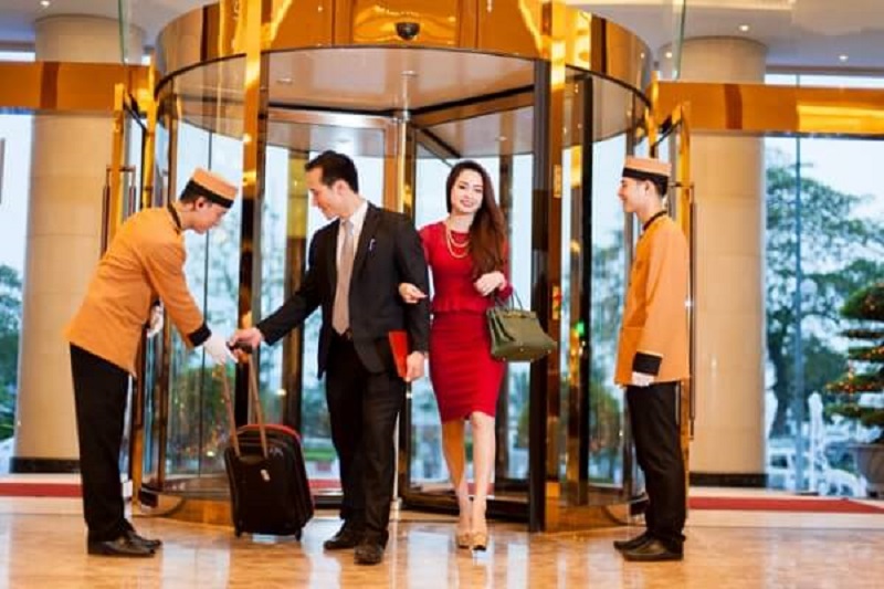 Những yêu cầu đối với những nhân viên của bộ phận lễ tân