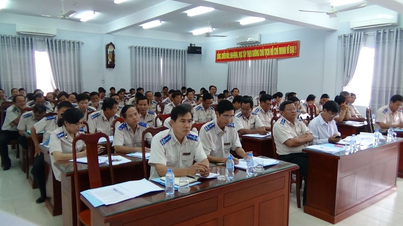 Cơ quan thi hành án dân sự ở trung ương là Tổng cục thi hành án dân sự; ở tỉnh, huyện là Cục thi hành án dân sự tỉnh, huyện