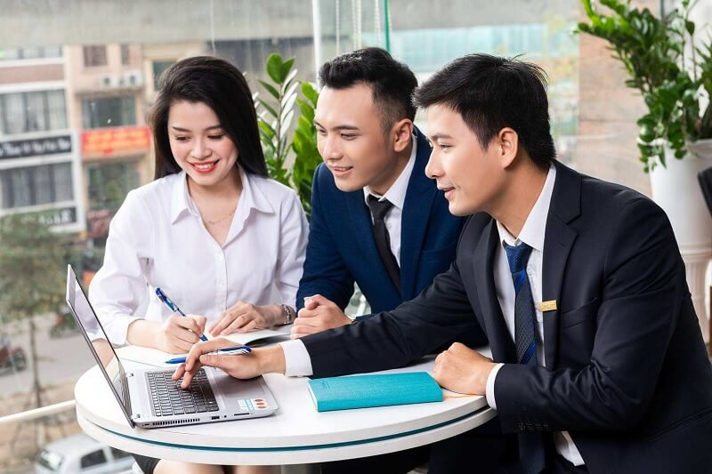Hướng dẫn viết đơn xin việc tư vấn đốn tim nhà tuyển dụng