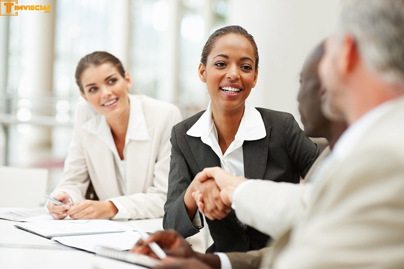 Làm theo giờ hành chính có chế độ phúc lợi