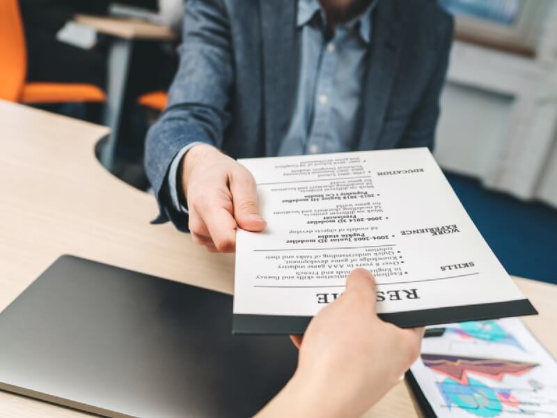 Vậy vai trò của một hồ sơ xin việc tiếng anh ra sao? 