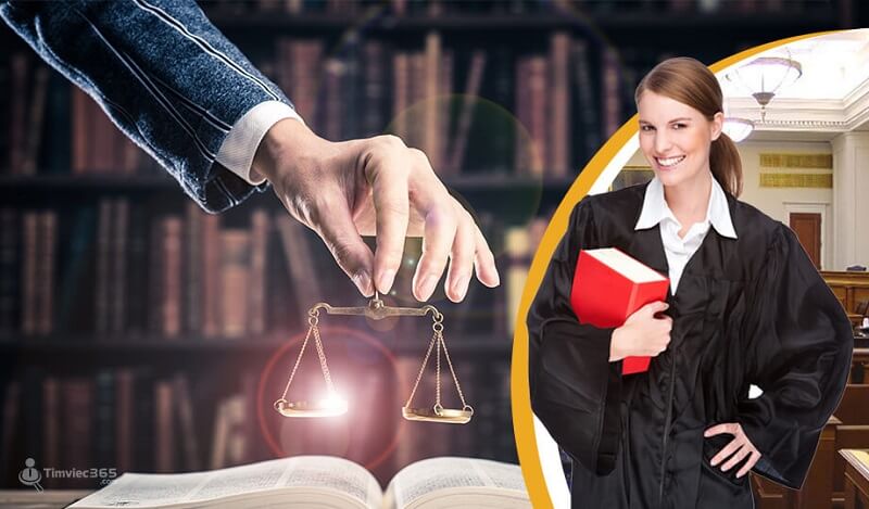 Giảng viên ngành luật thương mại quốc tế