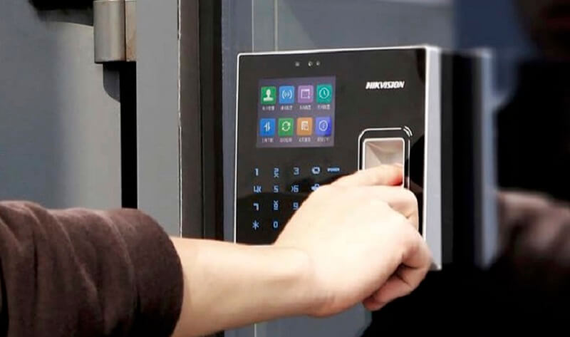 Bước 4: Lưu vân tay vừa lấy