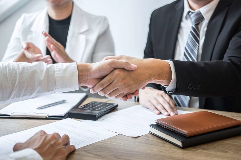 Viết mẫu quyết định tuyển dụng cần đảm bảo các quy định pháp lý