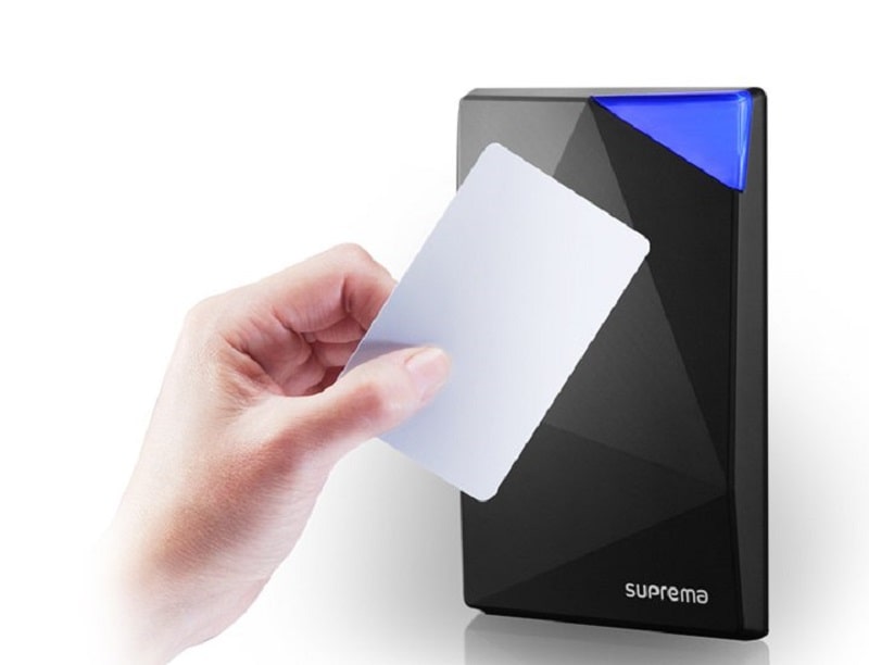 Mức giá của máy chấm công Suprema