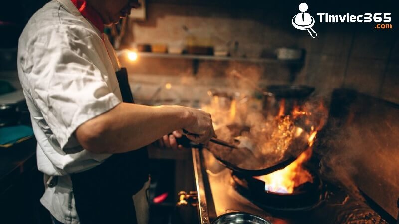 Đảm nhận việc quản lý và điều hành công việc 