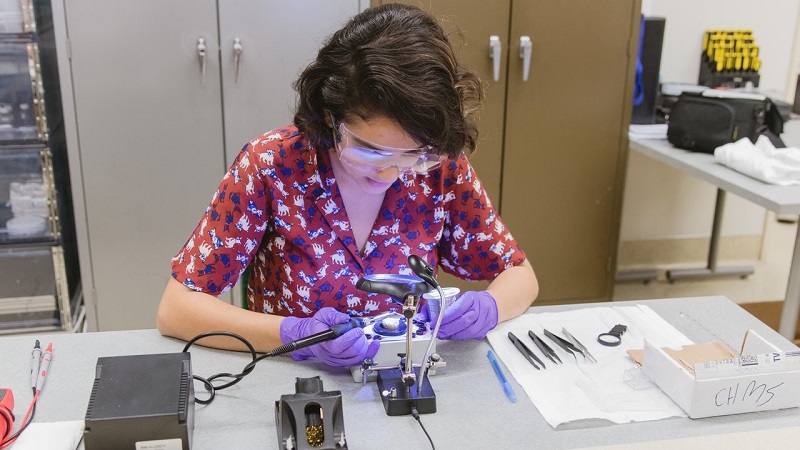 Định hướng nghề nghiệp cho sinh viên Khoa học vật liệu