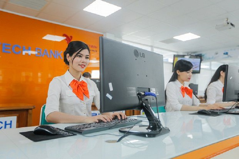 Có nên học ngành tài chính ngân hàng không?