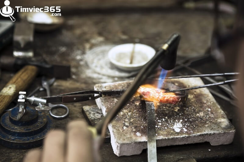 Cái nhìn tổng quát về nghề thợ bạc là gì?