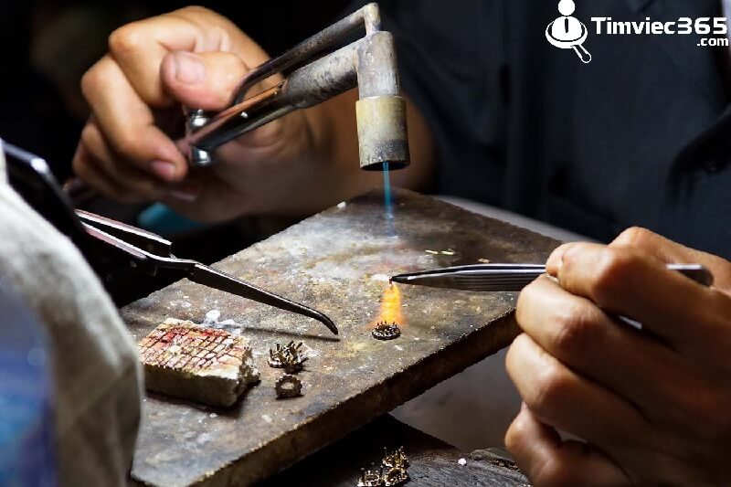 Mức lương dành cho thợ bạc là bao nhiêu? 