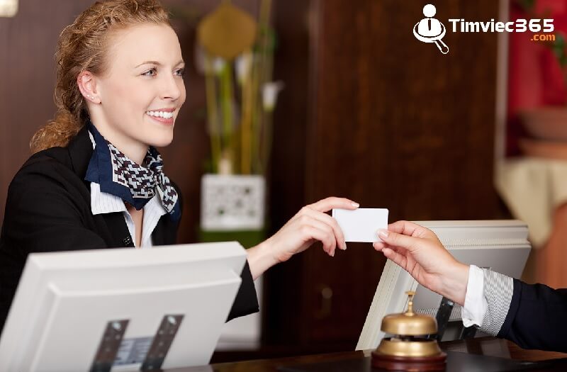 Nhân viên phục vụ lưu trú