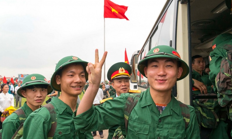 Điều kiện nếu muốn chuyển từ lính nghĩa vụ sang quân nhân chuyên nghiệp