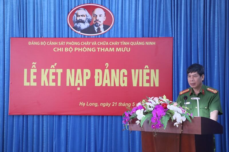 Cách ghi hoàn cảnh gia đình trong lý lịch xin vào Đảng