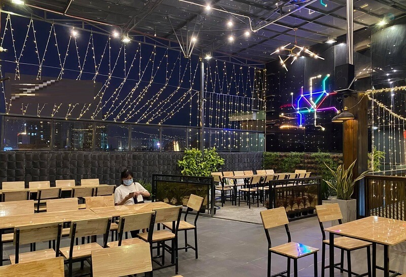 Kiểm tra kỹ những điều khoản trong hợp đồng thuê mặt bằng mở quán