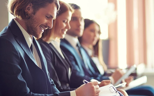 Mẹo để tìm kiếm việc làm trợ lý kinh doanh