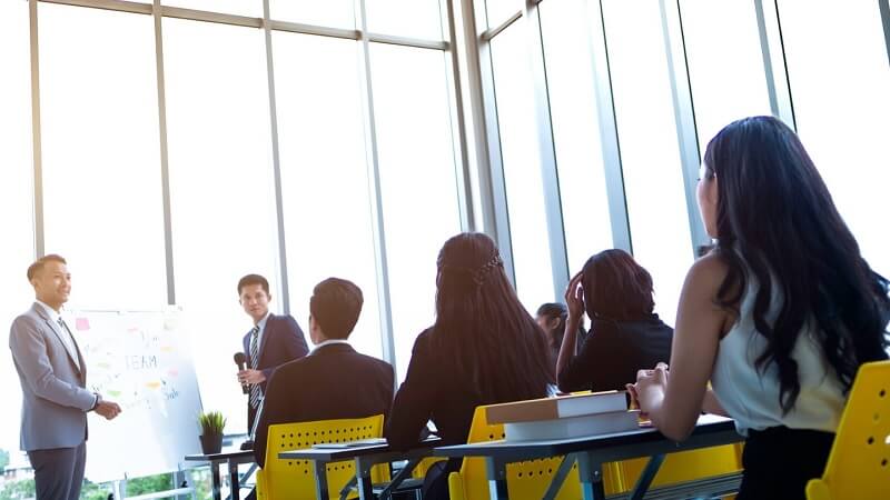  Văn hóa “bầy đàn”