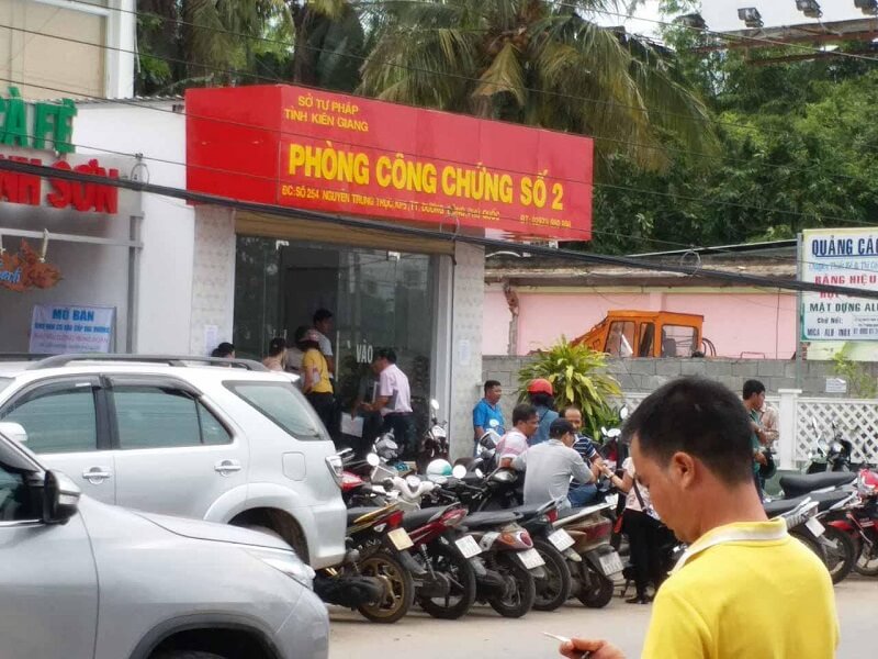 Phòng công chứng có thẩm quyền công chứng Sơ yếu lý lịch