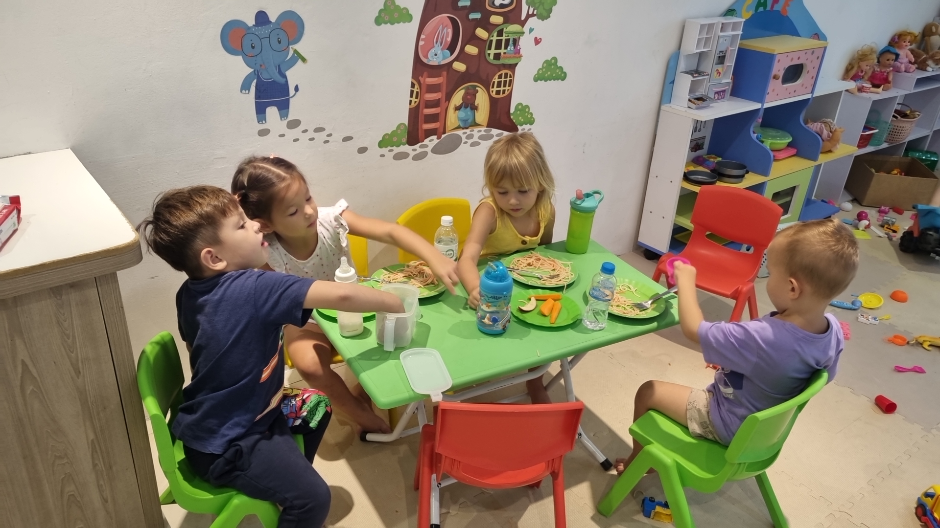 Hình ảnh 1 - Little Genius