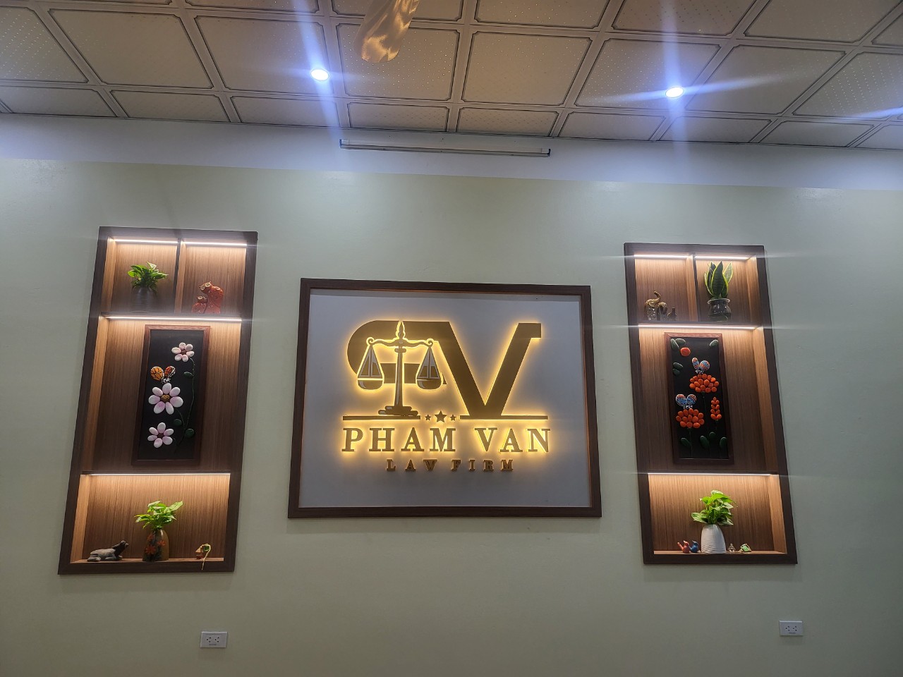 Hình ảnh 1 - Công Ty Luật TNHH Phạm Vâm