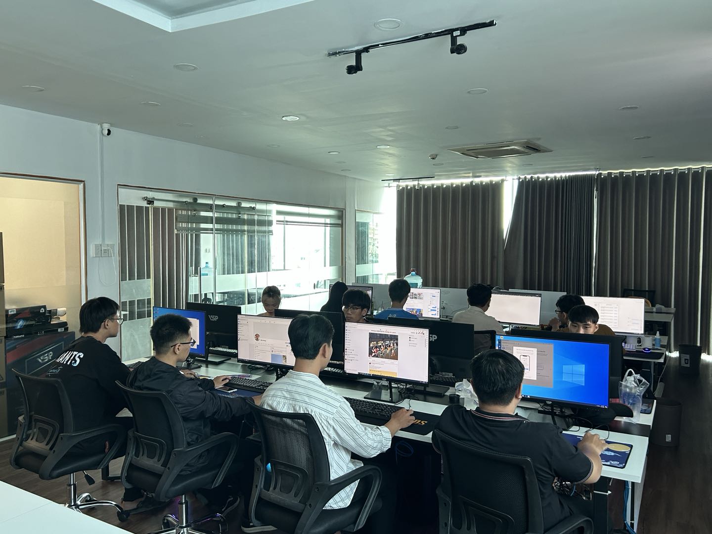 Hình ảnh 1 - TNHH Mola Interactive