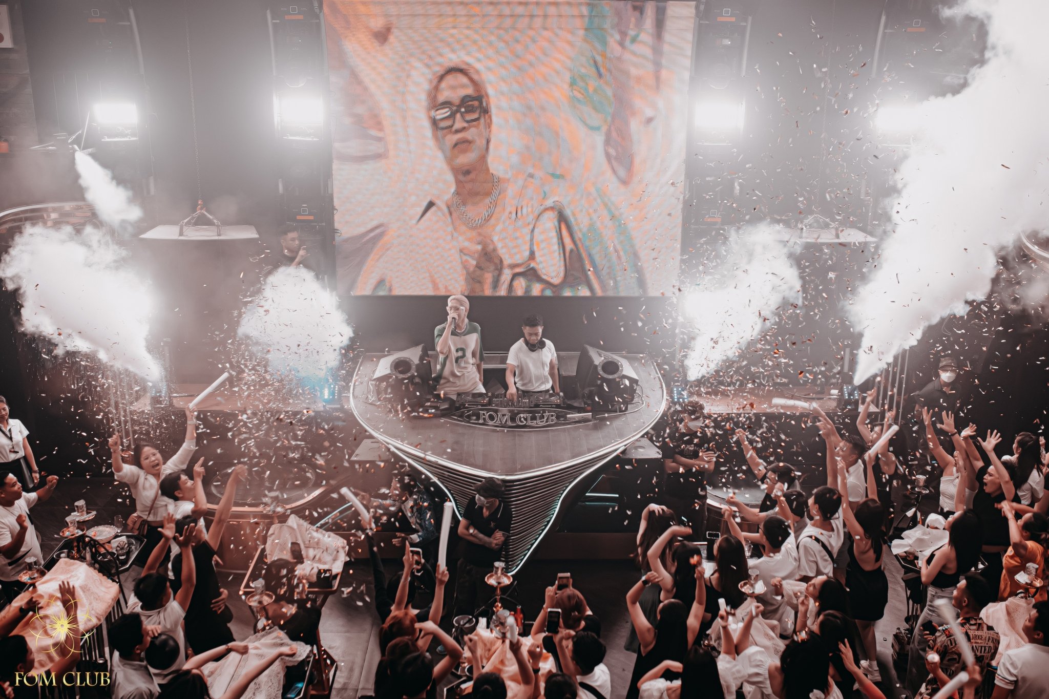 Hình ảnh 1 - Fom Club Hạ Long