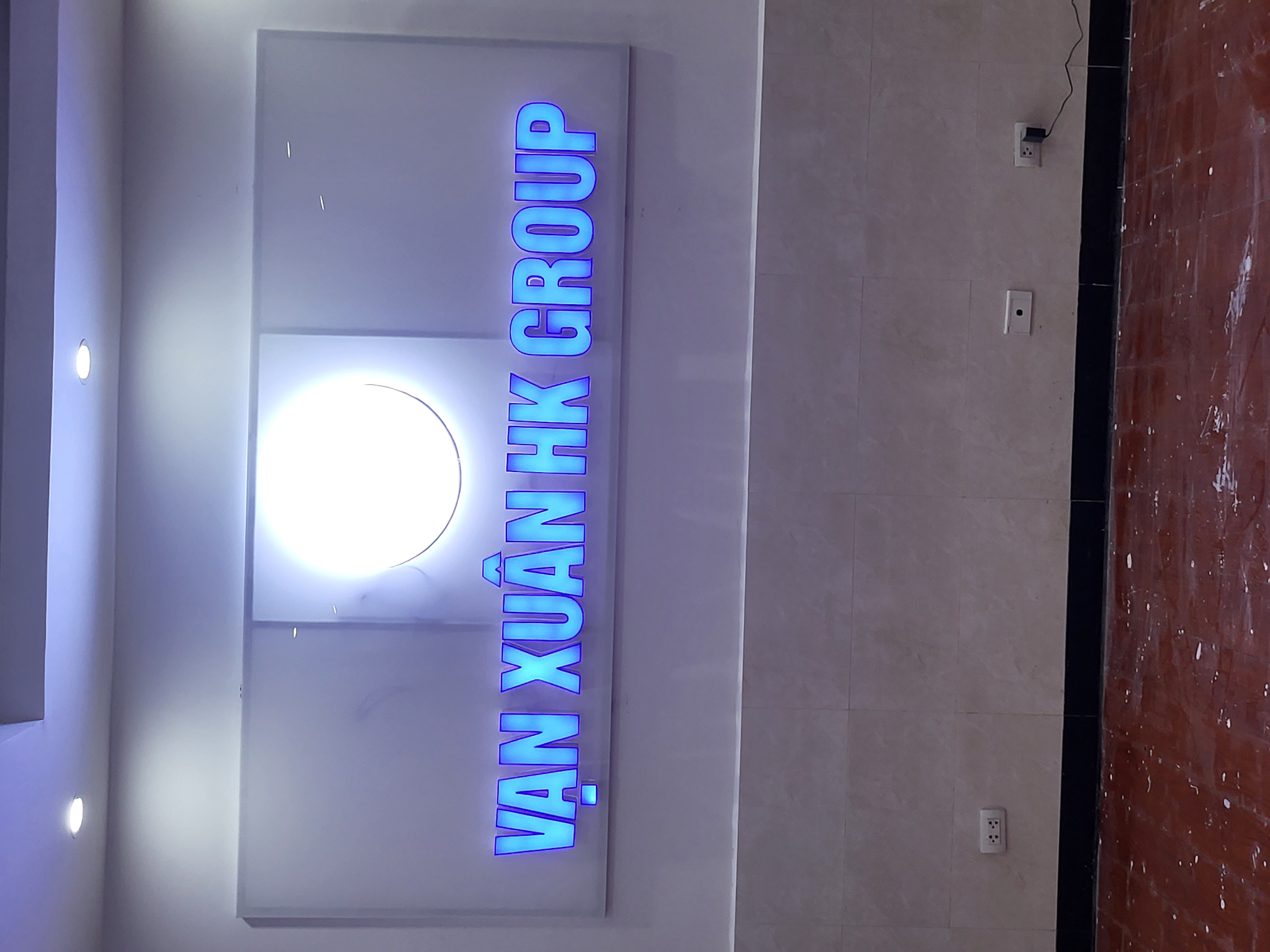 Hình ảnh 1 - Tập Đoàn Vạn Xuân Hk