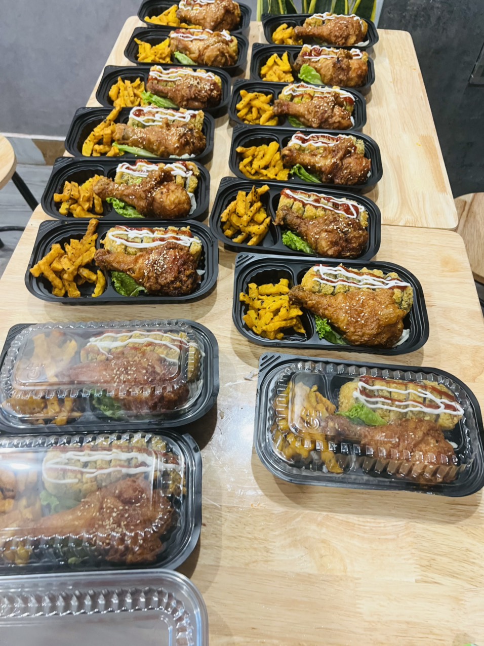 Hình ảnh 1 - Gà Rán Fkt