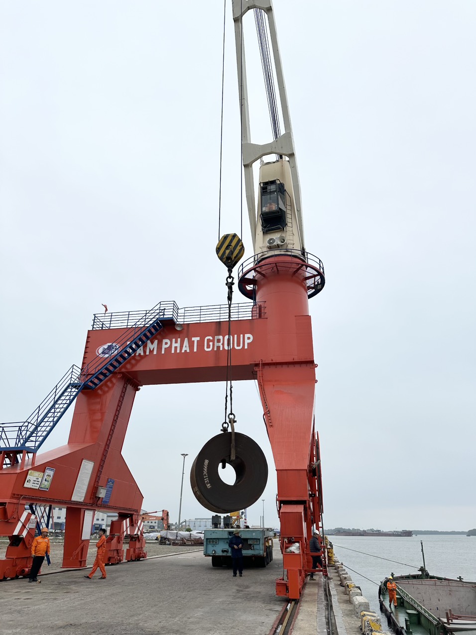 Hình ảnh 1 - Công Ty CP Đóng Tàu Và Vận Tải Biển Nam Phát