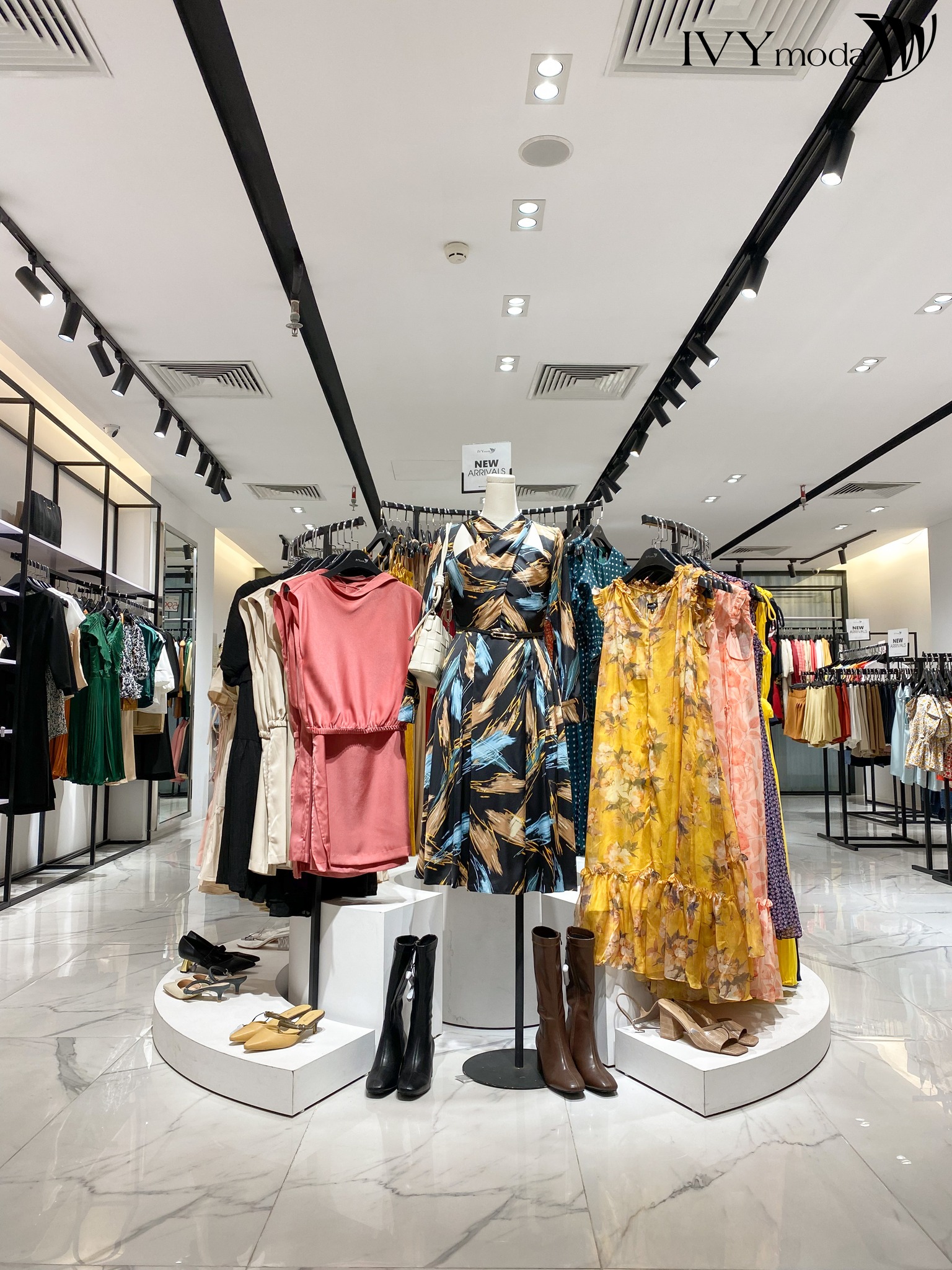 Hình ảnh 1 - Công Ty TNHH Dự Tài (Ivy Moda Fashion Brand)