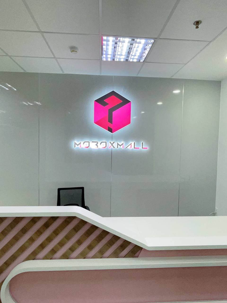 Hình ảnh 1 - Mobox Mall