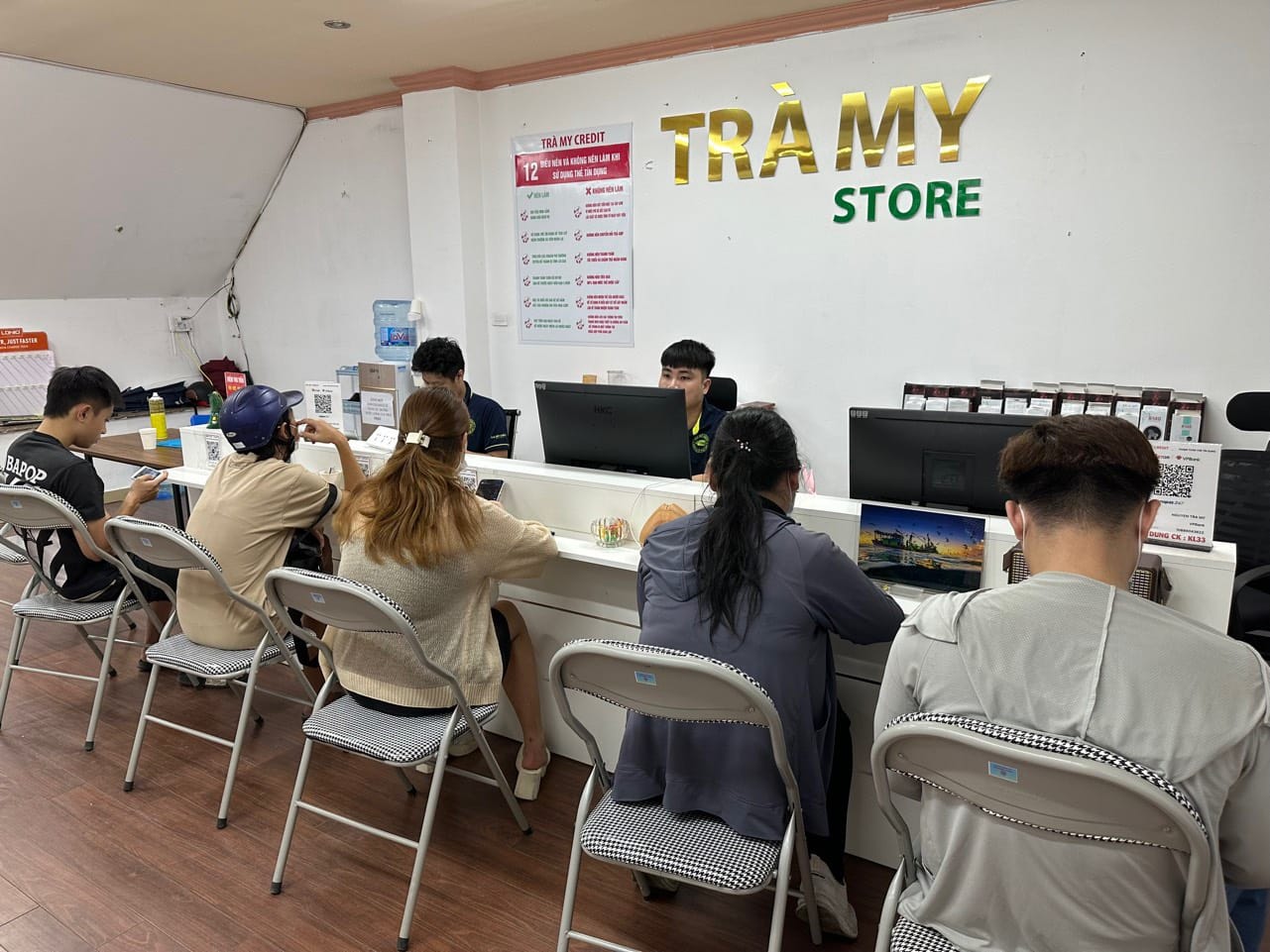 Hình ảnh 1 - Tra My