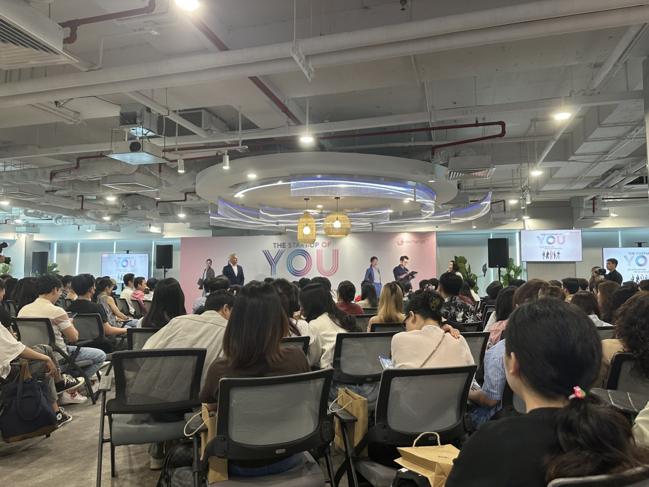 Hình ảnh 1 - Aia Exchange Vincom Q1