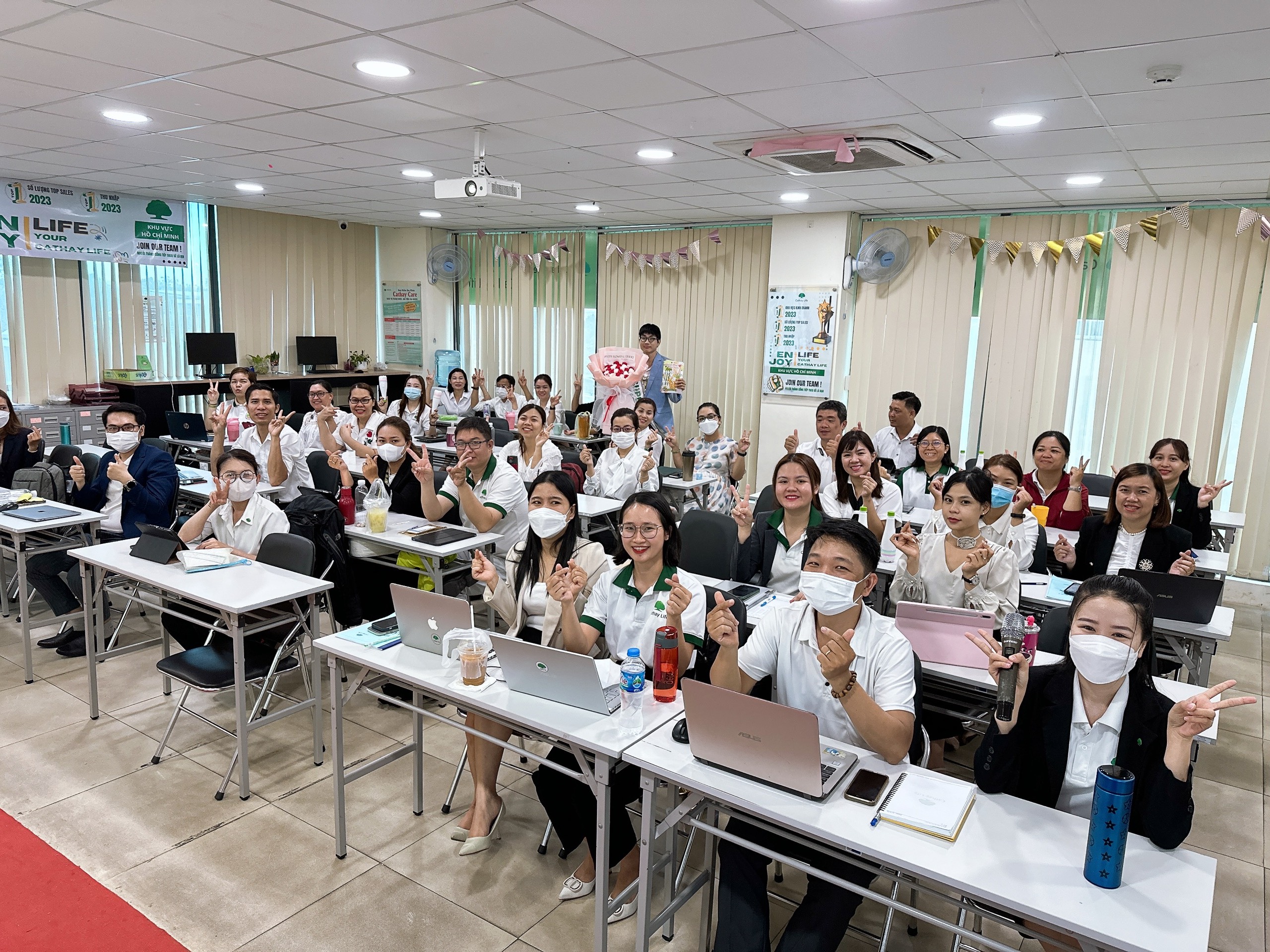 Hình ảnh 1 - Tập Đoàn Tài Chính Cathay Vn