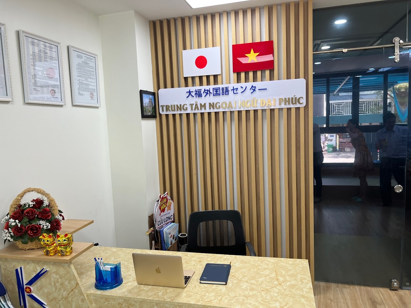 Hình ảnh 1 - Công Ty Cổ Phần Tư Vấn Và Thương Mại Kiến Vàng