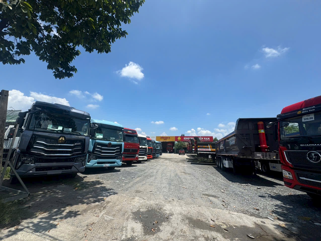 Hình ảnh 1 - Công Ty TNHH Xnk Ô Tô Sinotruk Miền Nam