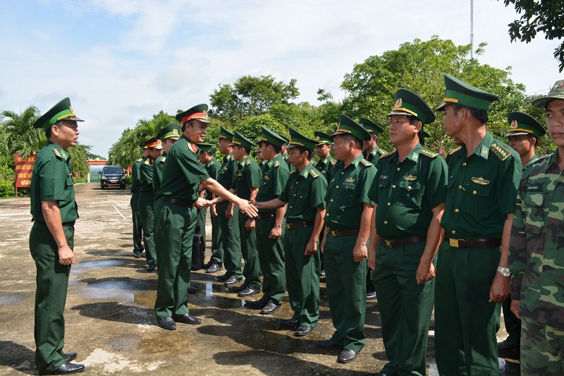 Nhập ngũ là gì? Nhập ngũ có phải là nghĩa vụ quân sự không?