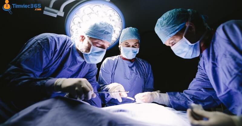 [Cập nhật] Mô tả công việc bác sĩ ngoại khoa đầy đủ nhất