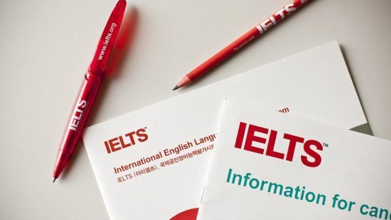 IELTS là gì? IELTS có lợi thế hơn so với chứng chỉ khác không?