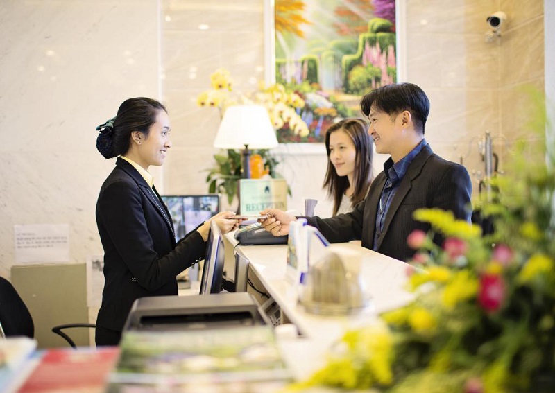 Công việc lễ tân nhà hàng và những thông tin thú vị xoay quanh!