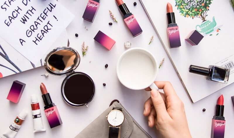 Bán mỹ phẩm cần bao nhiêu vốn? Không cần vốn có bán được không?