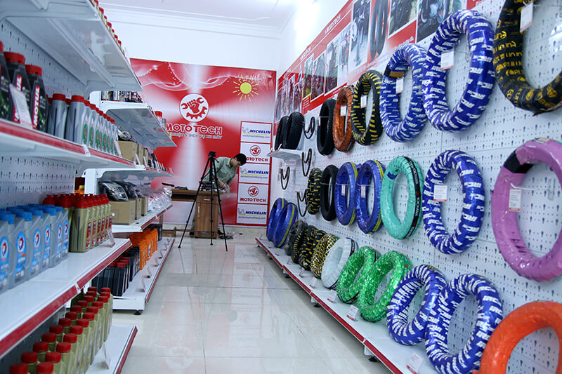 mo-cua-hang-ban-phu-tung-xe-may