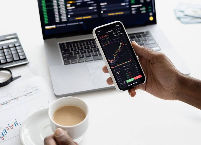 OTC Market là gì? Xu hướng đầu tư tại thị trường phi tập trung