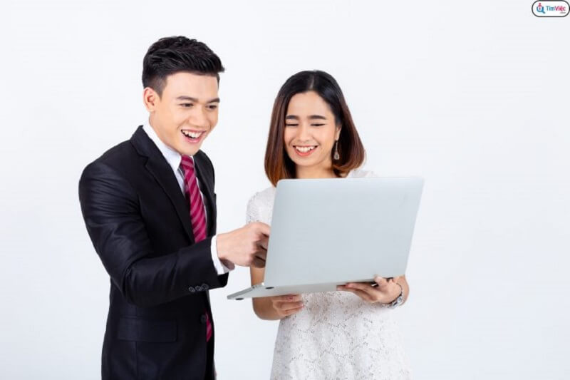 Theo bạn con gái có nên học kinh doanh quốc tế không? Vì sao?